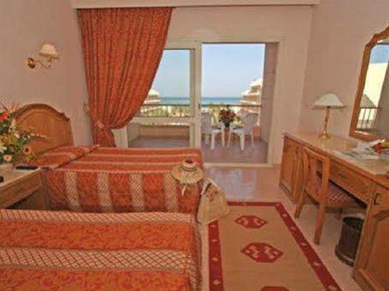 Hotel Beau Rivage 3*